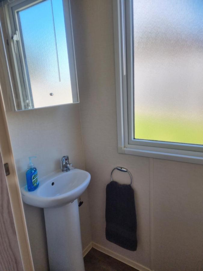 Static Caravan To Hire , Hoburne Devon Bay Goodrington Exterior photo