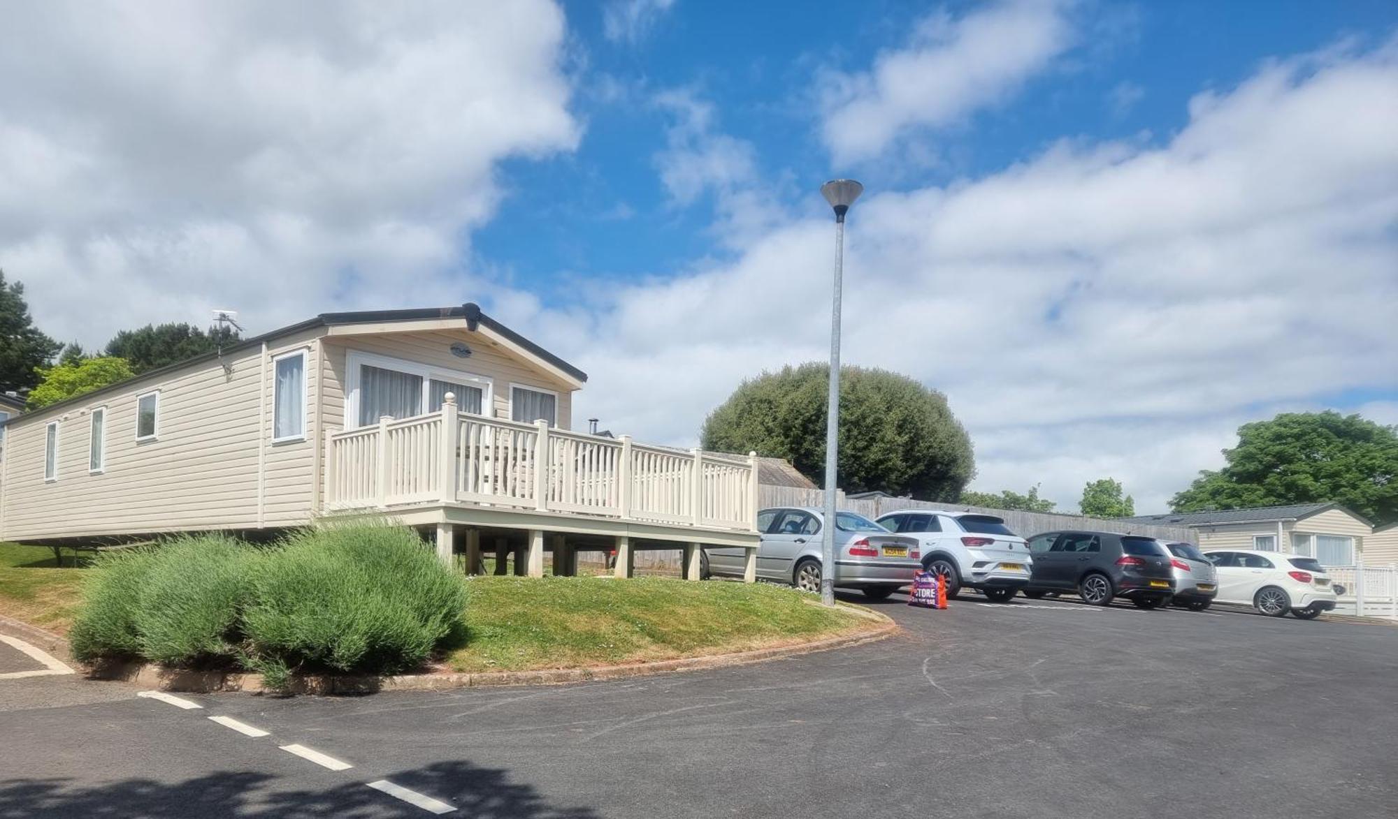 Static Caravan To Hire , Hoburne Devon Bay Goodrington Exterior photo