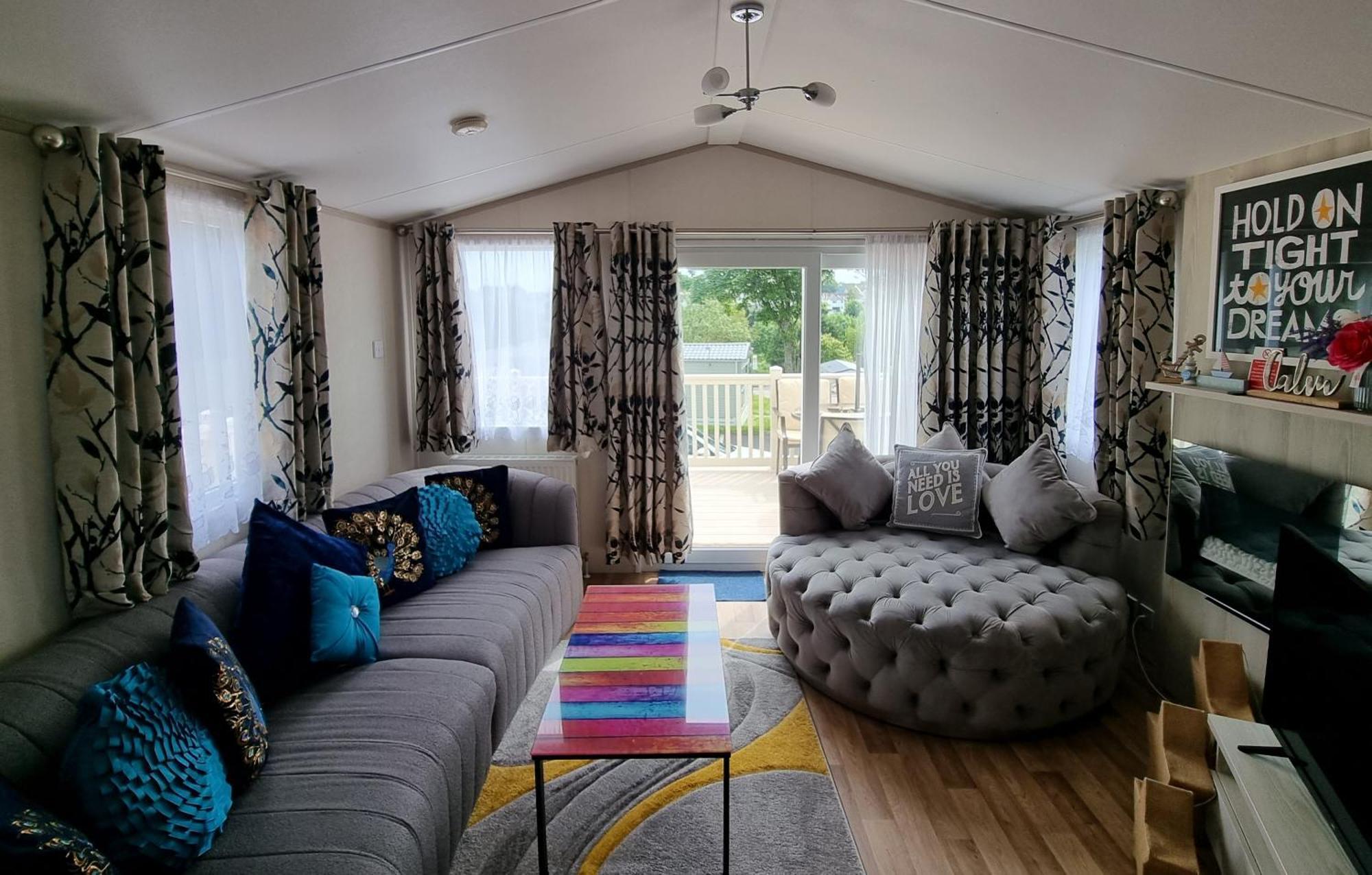 Static Caravan To Hire , Hoburne Devon Bay Goodrington Exterior photo